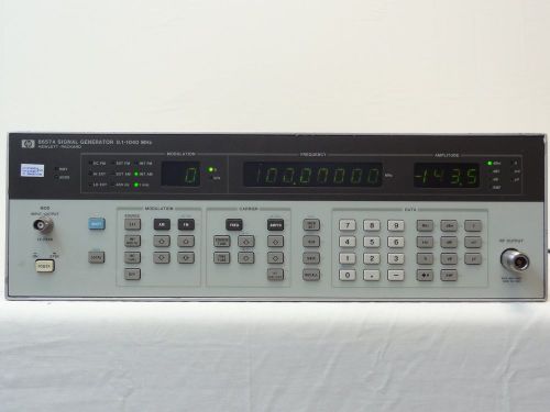 Hewlett Packard 8657A Synthesized Signal Generator