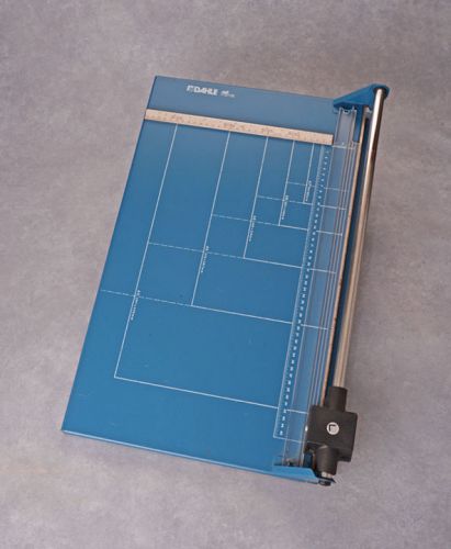 Dahle Professional Rolling Paper Trimmer