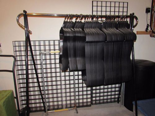 WIRE GRID WALL PANELS &amp; TORSO MANNEQUINS