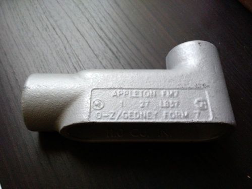 Lot of 4 APPLETON ALUMINUM CONDUIT BODY 1&#034; LB37 Grayloy FM7