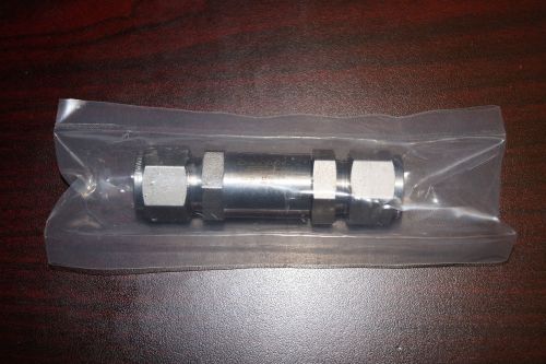 Swagelok Check Valve, Fixed Pressure 1/2 in. Tube Fitting 1 psig  (SS-8C-1)