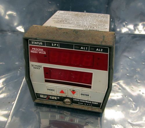 LOVE CONTROLS PROCESS CONTROLS 321 SELF TUNE PLUS PROCESS TEMPERATURE CONTROLLER