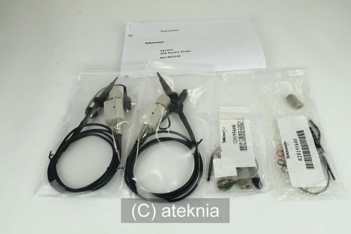 Tektronix P6139A MATCHED PAIR Oscilloscope Probes &amp; Accessories CLEAN &amp; TESTED