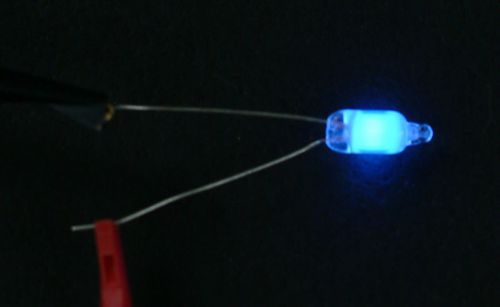 100 pcs. Miniature Blue Neon Lamps 5mm Round and 82K Resistors