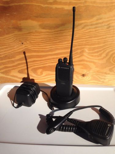 Motorola PR860 UHF two-way radio, w/ speaker-microphone, charger, battery, ant.