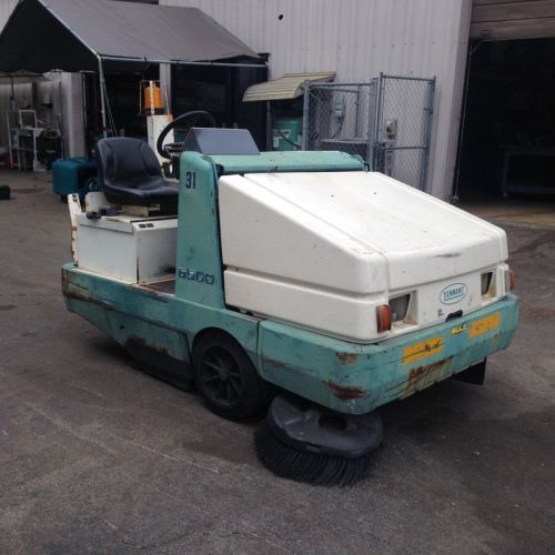 Tennant 6500 Sweeper - AS IS - Gas Operated
