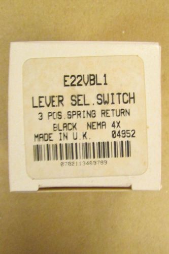 EATON CUTLER HAMMER 3 Position Spring Return Long Lever Selector Switch E22 VBL1