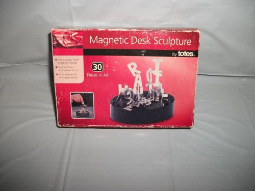 Totes Magnetic Desk Sculpture 30 pieces NIB