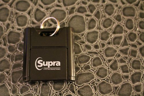 Supra eKEY Realtor bluetooth adapter lockbox key for iPhone, black keychain