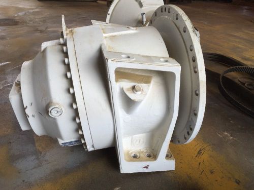Used Mcneilus ZF Gearbox From Concrete Mixer P-7300 4108.017.100 144.3 Ratio