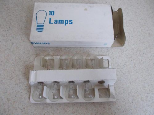 8 NOS New PHILIPS LAMPS 32V CLEAR 6 watts BULBS CANDELABRA SCREW base in box