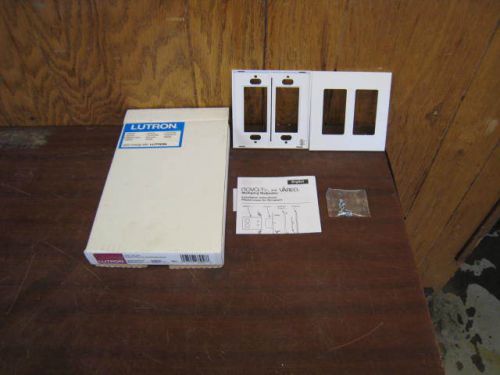 NEW LUTRON VWP-2R-WH WHITE VAREO 2 GANG ARCHITECTURAL WALLPLATE FACEPLATE