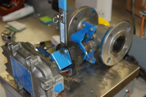2&#034; 316 ss ball valve, jamesbury 32ex6,  with position indicator switches for sale