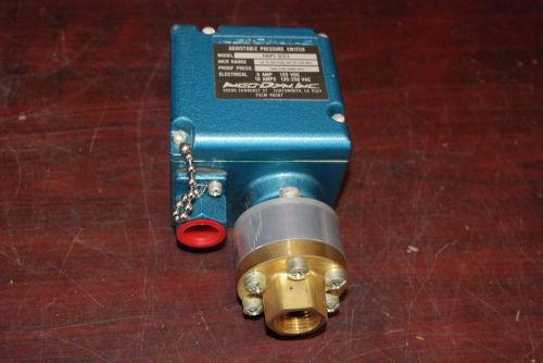 Neo-Dyn, 100P1-3CC3, 10-160 PSIG, 10Amps, 120/250VAC, Pressure Switch, NEW