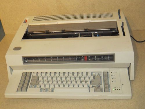 ^^ IBM WHEELWRITER 6 SERIES II ELECTRIC TYPEWRITER (H8)