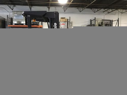 Forklift - yale 4000lb reach truck for sale