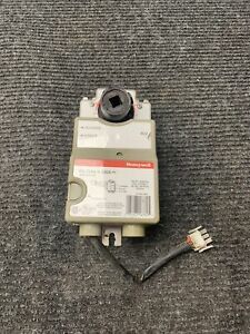 Used Honeywell ML7284A3006 Rotary Damper Actuator  ML7284 A 3006 2