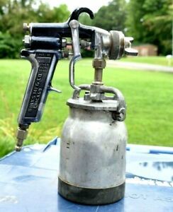 BINKS MODEL 7 Auto Car Body Paint Spray Gun with Original Tank Serial 998404