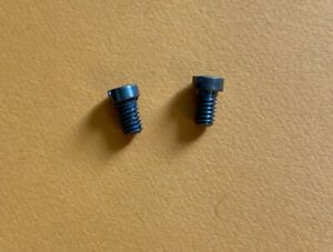 *NOS* 223-SINGER SCREWS (LOT OF 2) FOR SEWING MACHINES*