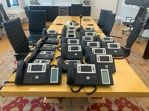YeahLink SIP-T29G - 22 Office Phones (2 YeahLink LCD Expansion Modules included)