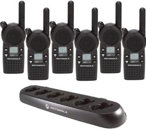 6 Cls1410 - Uhf 1 Watt 4 Channel Radios  1 56531 6 Radio Charger By Motorola So