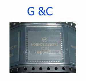 5PCS IC MC68HC811E2CFN2 PLCC52 MOTO NEW