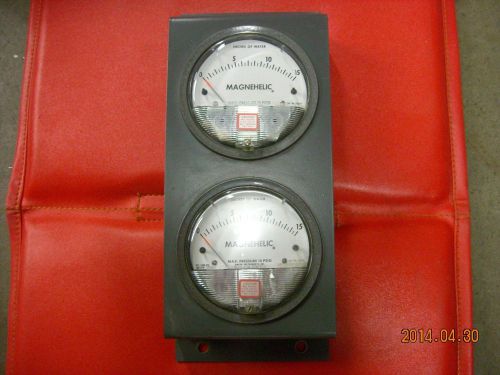 DWYER MAGNEHELIC PRESSURE 0-15IN 2015C DUAL GAGE CONSOLE