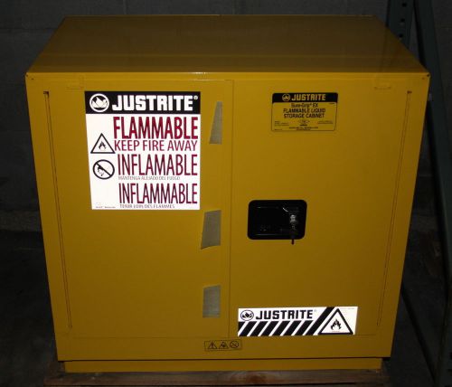 Justrite 892320 suregrip ex flammable safety storage cabinet undercounter 2 door for sale