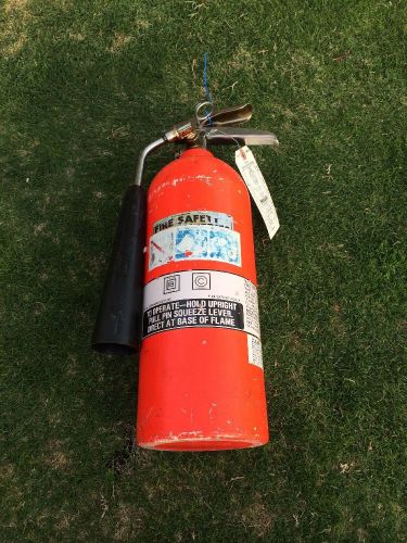 Amerex Model 305 5 Lb CO2 Fire Extinguishers