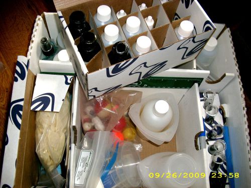 E-SCIENCE..Labratory Testing Kit..College level...BIOLOGY??..many pieces