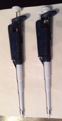 2 P1000 Gilson Pipetman, Stainless Steel Ejector, Big Plunger. P1000ul.