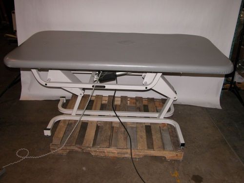 Chattanooga adapta adp-140 40x75&#034; treatment massage chiropractic table bed for sale