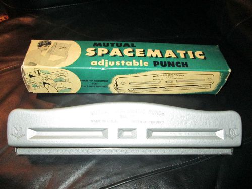 VINTAGE MUTUAL SPACEMATIC ADJUSTABLE PUNCH MODEL 23 in BOX New