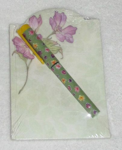 NEW! 2000 FLORAL NOTE PAD WITH MATCHING PEN MARTIN DESIGNS LIMITED 5&#034; X 4&#034; *
