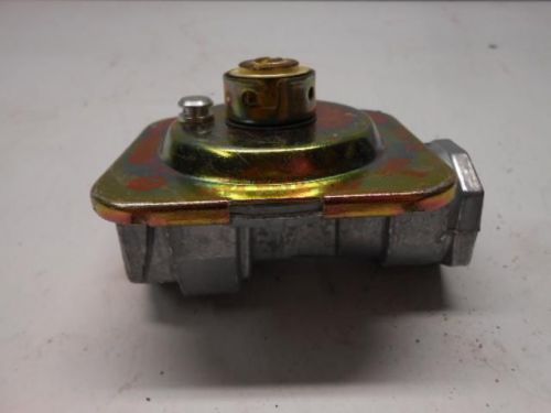 NOS HARPER WYMAN NATURAL GAS PRESSURE REGULATOR H9851  -19L4