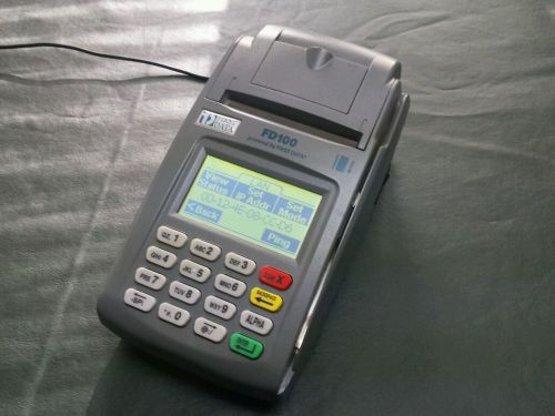 First Data FD100 IP Credit Card Machine POS Terminal 001078064  FD-100 w AC