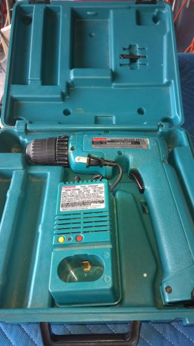 Makita 6095D 9.6V Volt Cordless Drill Kit with DC1411 Multi Charger and Case