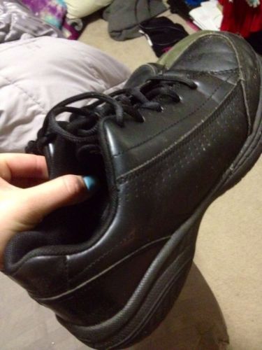 Black Non-slip Serving Shoes