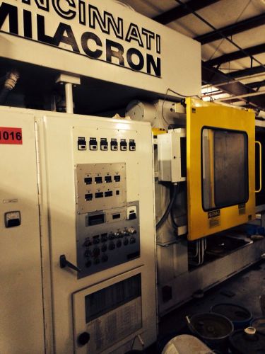 700 ton injection molder