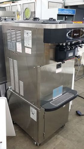 2013 taylor ice cream machine model c723-27 air-cooled single phase nice for sale