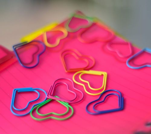 12pcs Love Heart Shaped Paper Clips Paperclips Bookmark Embellishment Xmas Gift