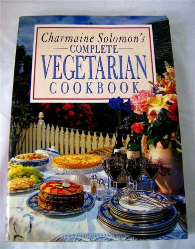 Charmaine Solomon&#039;s Complete Vegetarian Cookbook* HC/DJ - Worldwide Shipping
