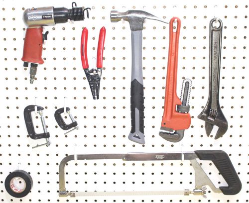 New 12 locking plastic 1/4 9/32 hook pegboard l style hooking peg for sale
