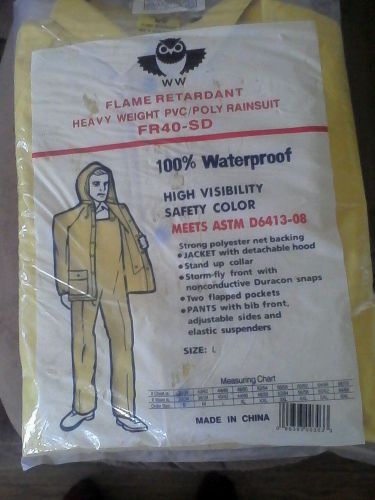 Flame retardant heavyweight PVC poly rain suit L yellow