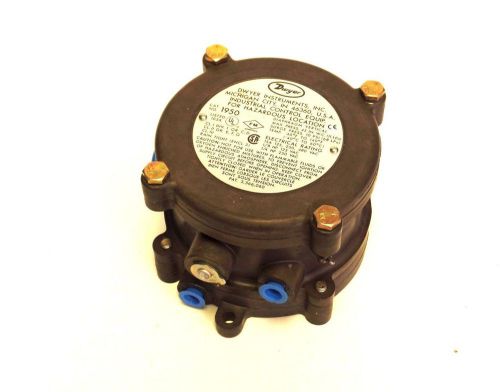 NEW DWYER EXPLOSION PROOF DIFFERENTIAL PRESSURE SWITCH 195020-2F