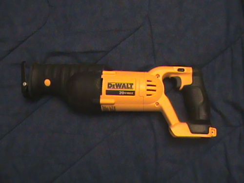 DEMO DeWALT CORDLESS 20V SAWZALL DCS380 WITH FREE SHIPPING IN THE USA!
