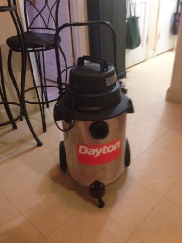 Dayton Dry &amp; Wet Vacuum Model 4TR21