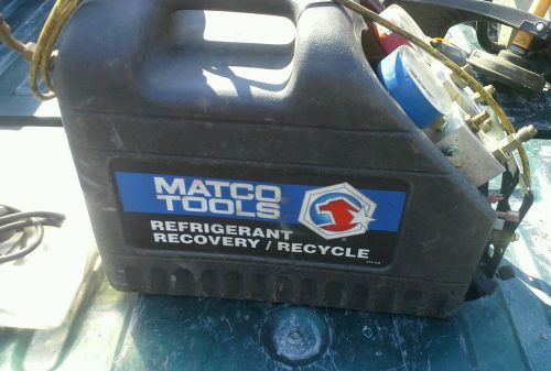 Matco refrigerant recovery machine