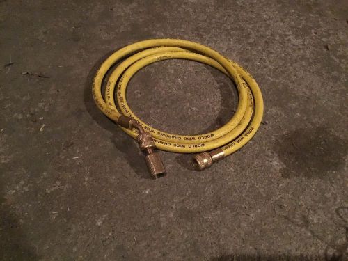 72&#034; yellow Worldwide charging hose 3000 PSI BURST/600 PSI MAX. W.P.