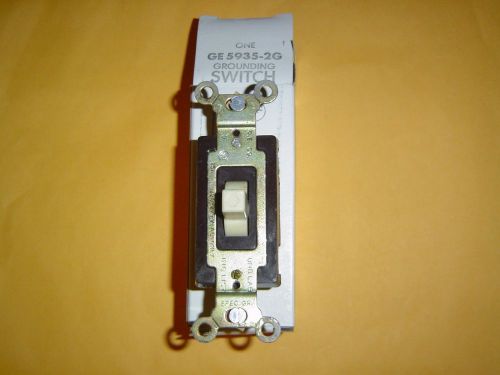 GE 5935-2G Single Pole Double-Throw Center-OFF Momentary Contact Toggle Switch